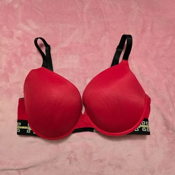 3 pairs of 34DD bras (2 VS & 1 PINK) - Picture 2 of 12